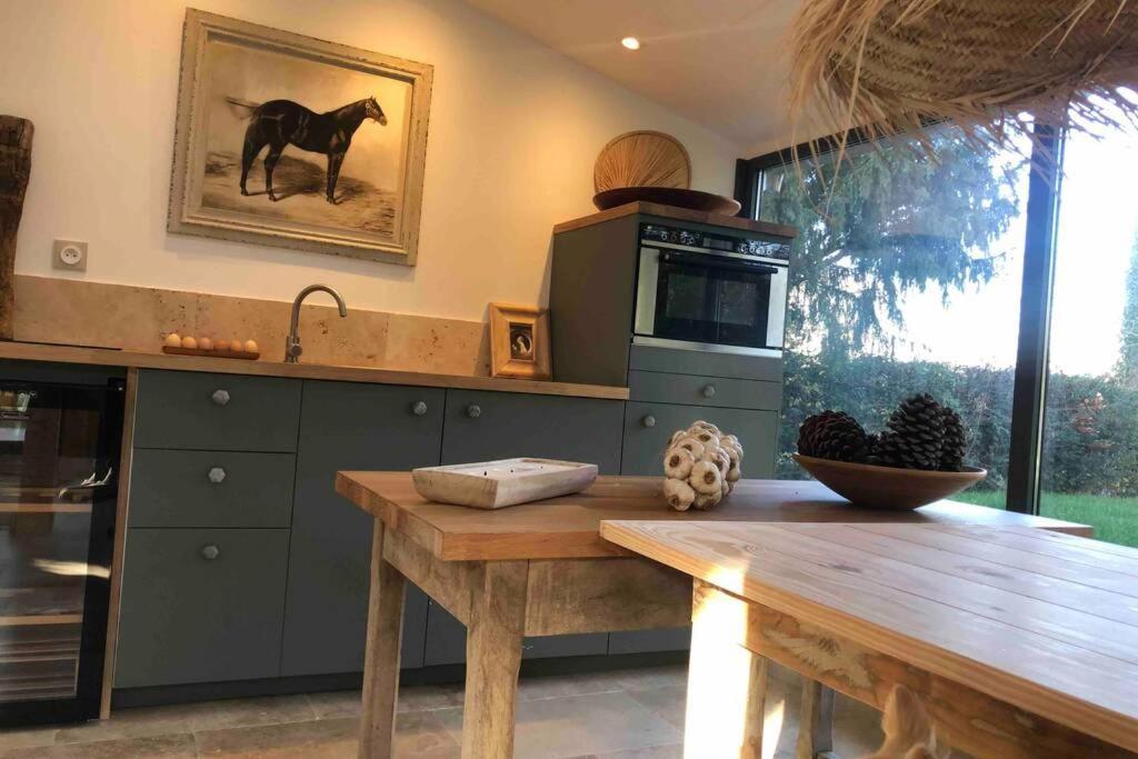 Villa Le loft Normand avec piscine chauffée à Saint-Antonin-de-Sommaire Extérieur photo