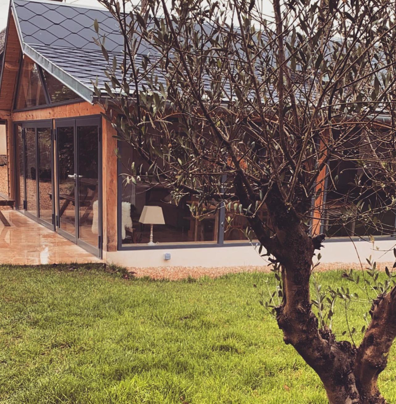 Villa Le loft Normand avec piscine chauffée à Saint-Antonin-de-Sommaire Extérieur photo
